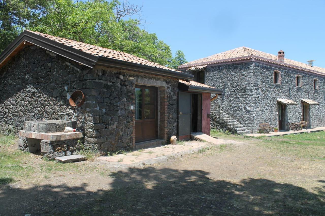 Agriturismo La Caraffara Sull' Etna Puntalazzo Extérieur photo