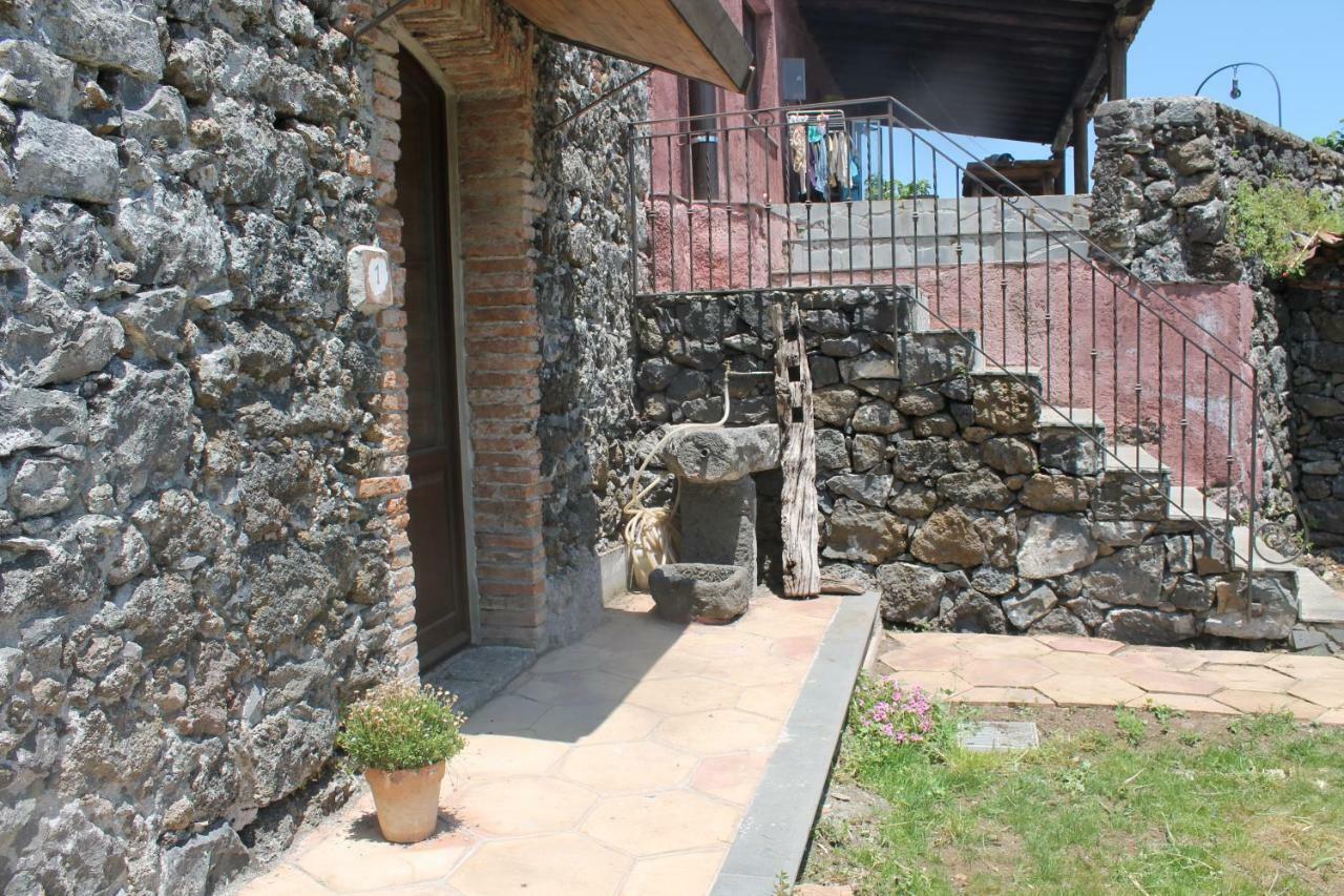 Agriturismo La Caraffara Sull' Etna Puntalazzo Extérieur photo
