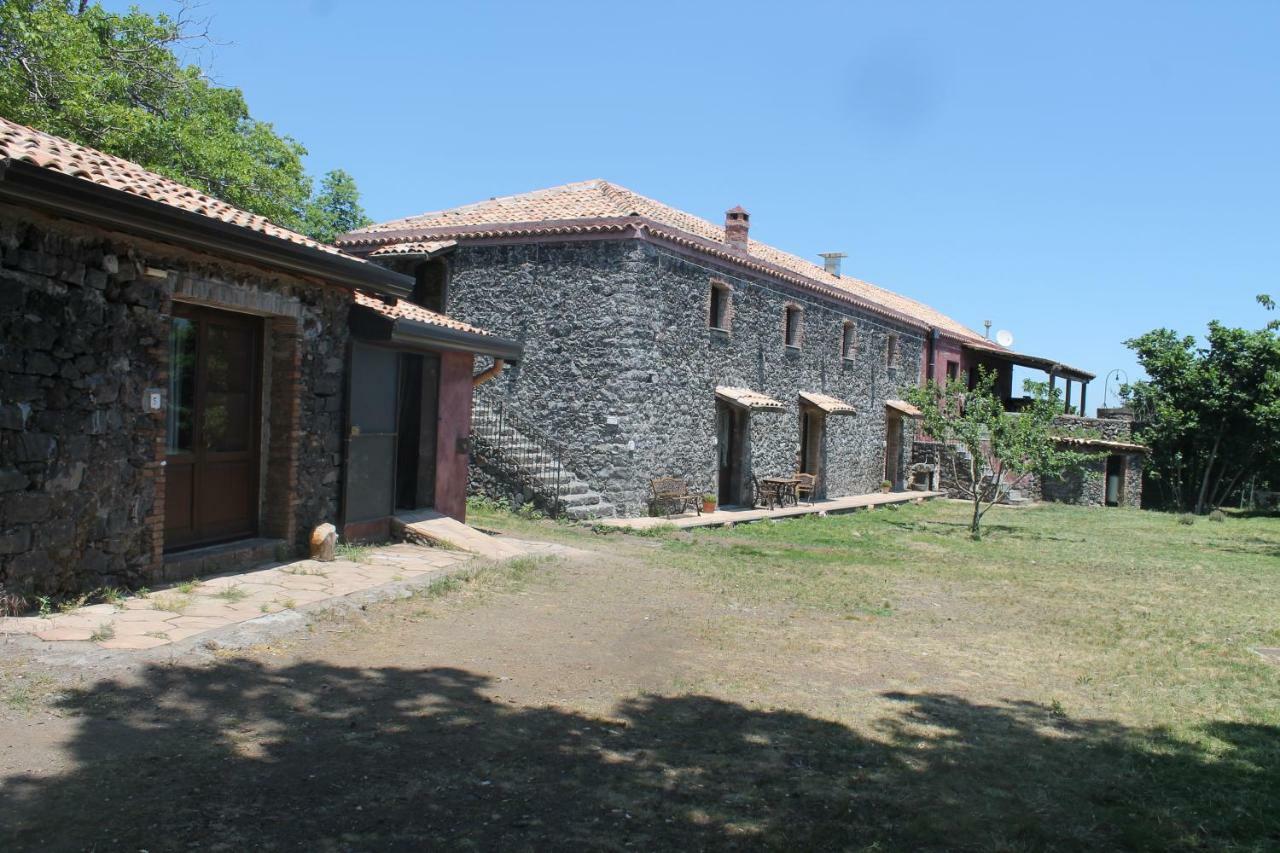 Agriturismo La Caraffara Sull' Etna Puntalazzo Extérieur photo