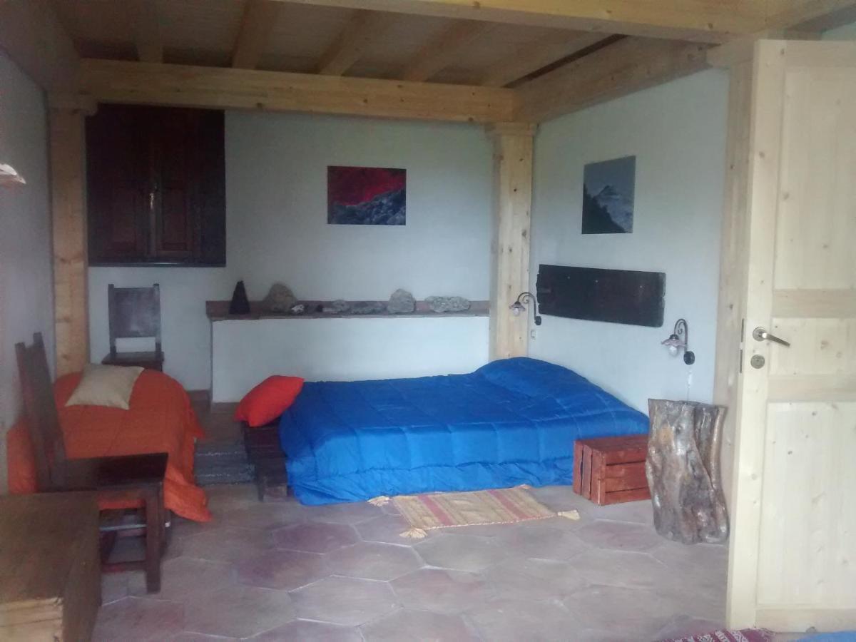 Agriturismo La Caraffara Sull' Etna Puntalazzo Extérieur photo