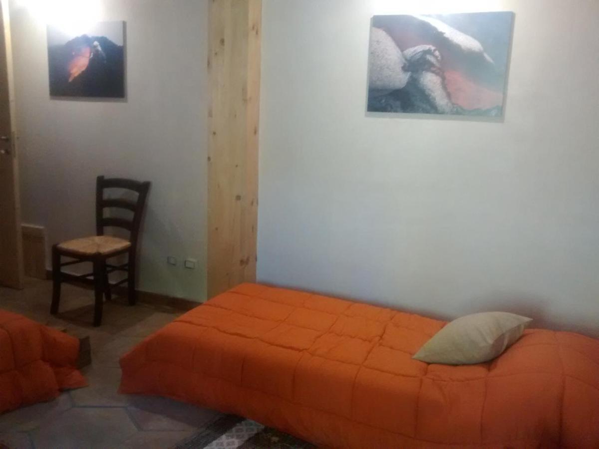 Agriturismo La Caraffara Sull' Etna Puntalazzo Extérieur photo